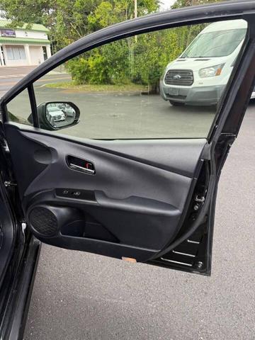 Photo of 2016 Midnight Black Metallic Toyota Prius