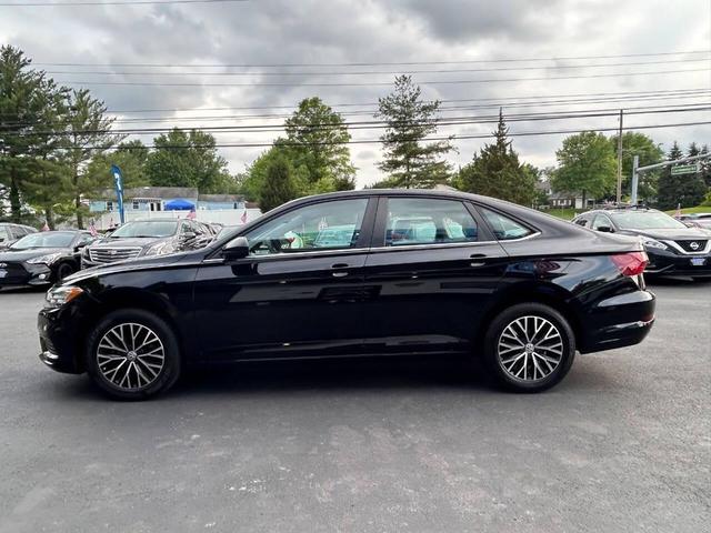 Photo of 2021 Black Uni Volkswagen Jetta