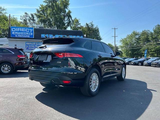 Photo of 2018 Black Jaguar F-PACE