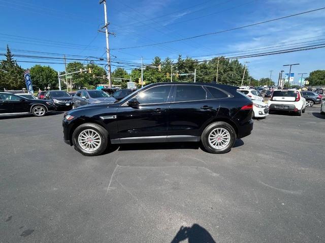Photo of 2018 Black Jaguar F-PACE