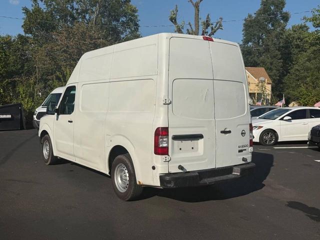 Photo of 2014 Glacier White Nissan NV Cargo NV2500 HD