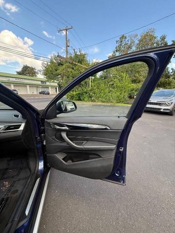 Photo of 2018 Estoril Blue Metallic BMW X1