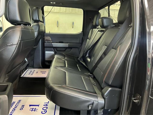 Photo of 2024 Agate Black Metallic Ford F-250