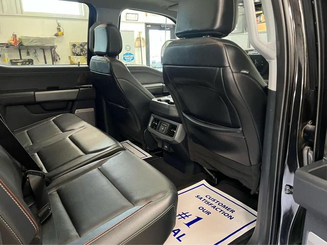 Photo of 2024 Agate Black Metallic Ford F-250