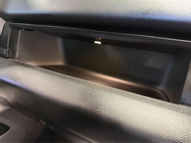 Photo of 2022 Granite Crystal Metallic Clearcoat RAM 1500