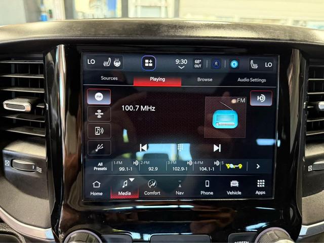 Photo of 2022 Granite Crystal Metallic Clearcoat RAM 1500
