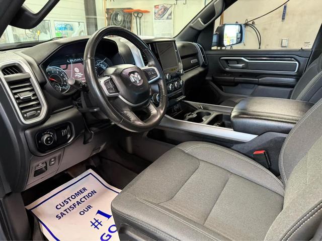 Photo of 2022 Granite Crystal Metallic Clearcoat RAM 1500
