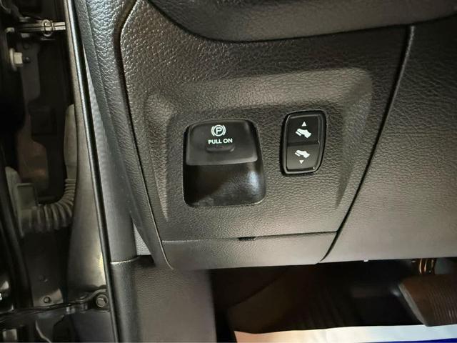 Photo of 2022 Granite Crystal Metallic Clearcoat RAM 1500