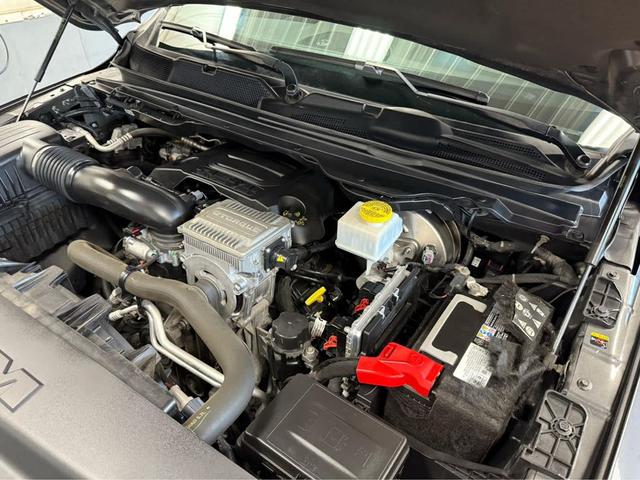 Photo of 2022 Granite Crystal Metallic Clearcoat RAM 1500