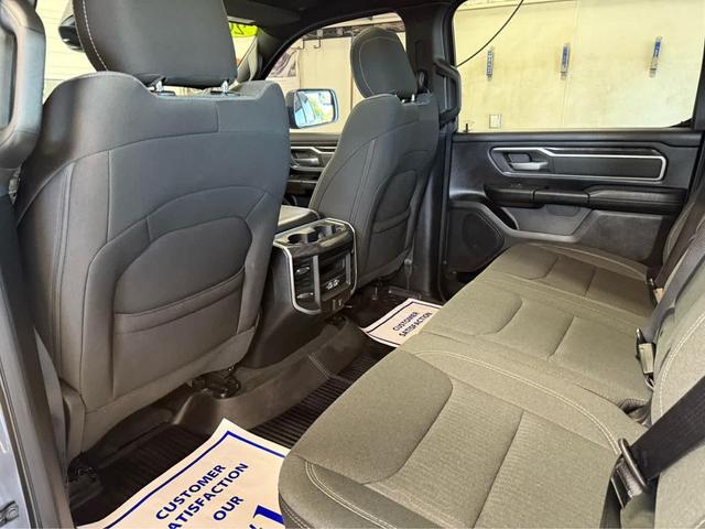 Photo of 2022 Granite Crystal Metallic Clearcoat RAM 1500