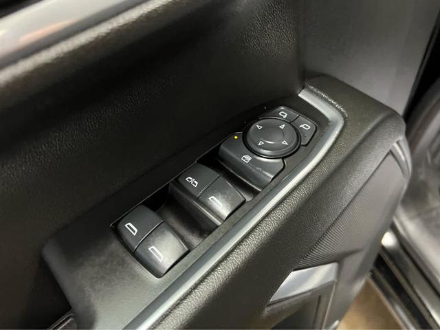 Photo of 2025 Onyx Black GMC Sierra 1500
