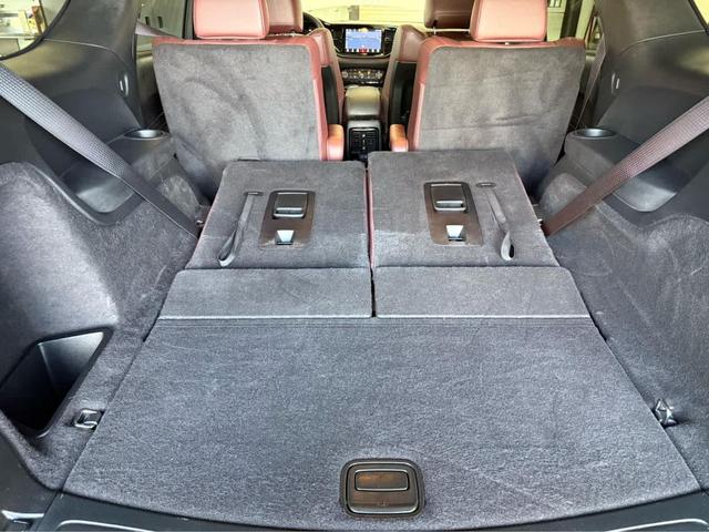 Photo of 2025 White Knuckle Clearcoat Dodge Durango