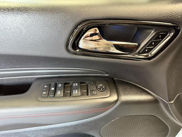 Photo of 2025 White Knuckle Clearcoat Dodge Durango