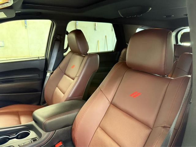 Photo of 2025 White Knuckle Clearcoat Dodge Durango