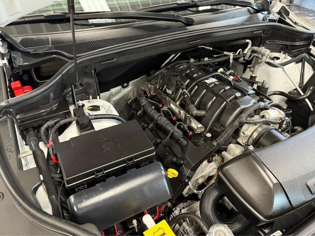 Photo of 2025 White Knuckle Clearcoat Dodge Durango