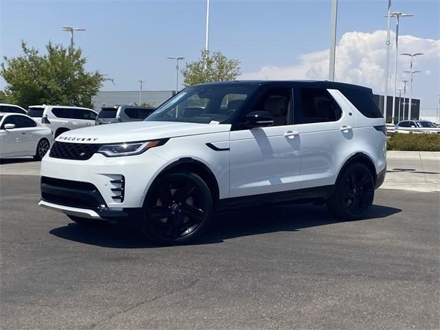 Photo of 2025 Fuji White Land Rover Discovery