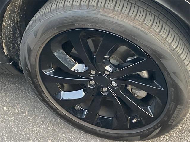 Photo of 2024 Firenze Red Land Rover Discovery Sport