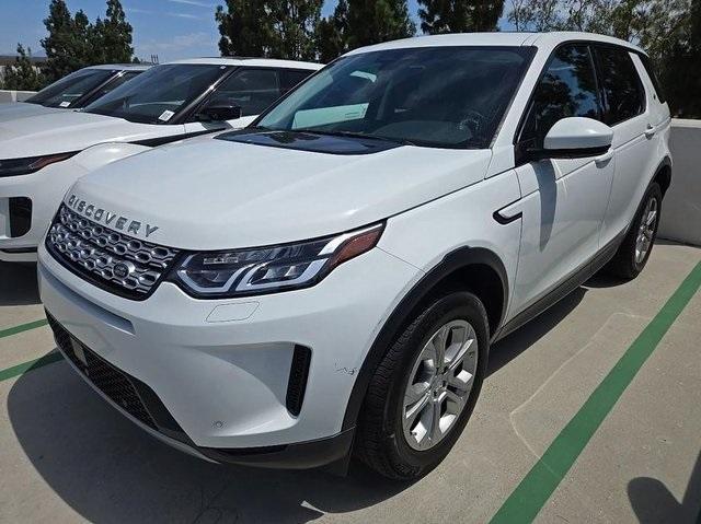 Photo of 2022 Fuji White Land Rover Discovery Sport