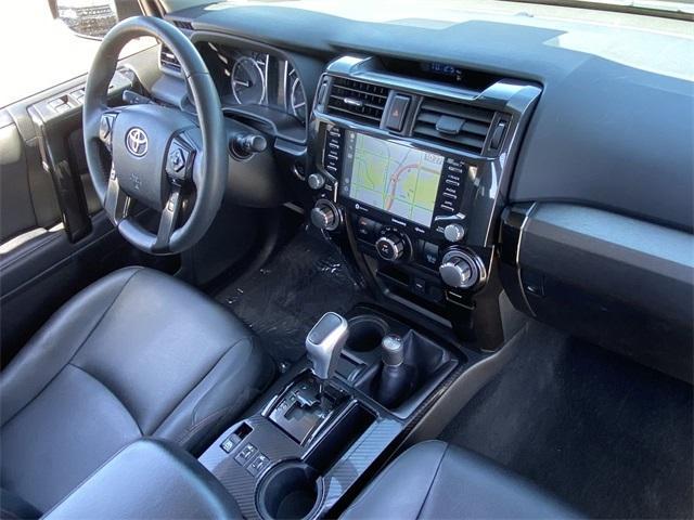 Photo of 2020 Midnight Black Metallic Toyota 4Runner