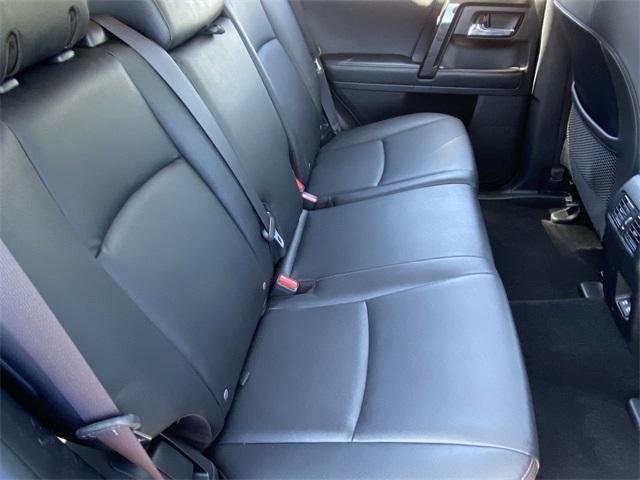 Photo of 2020 Midnight Black Metallic Toyota 4Runner