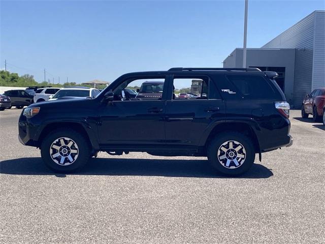 Photo of 2020 Midnight Black Metallic Toyota 4Runner