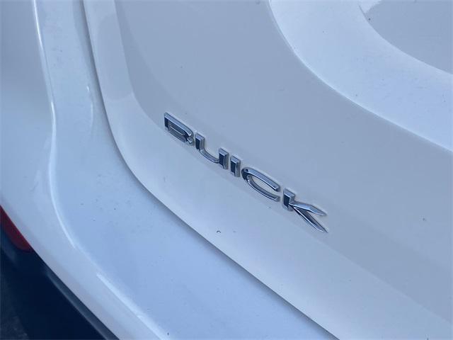 Photo of 2018 Summit White Buick Encore