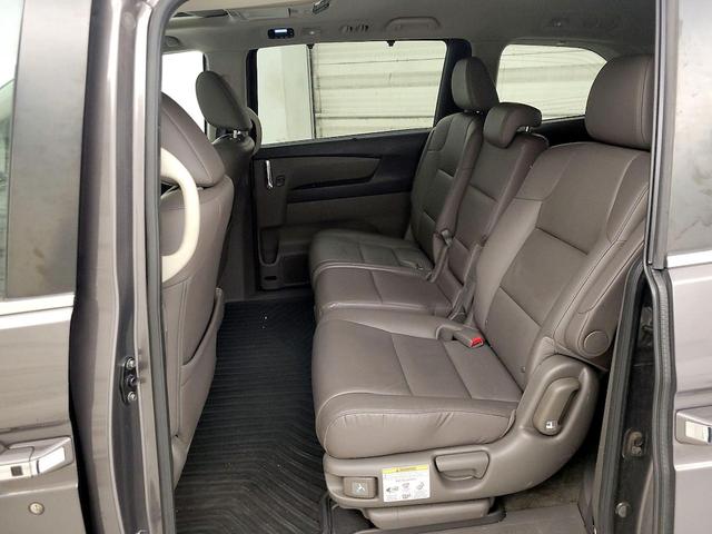 Photo of 2014 Gray Honda Odyssey