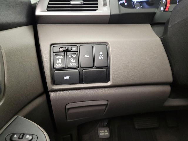 Photo of 2014 Gray Honda Odyssey