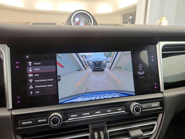 Photo of 2021 Red Porsche Macan
