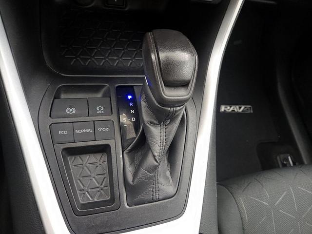 Photo of 2020 Silver Toyota RAV4
