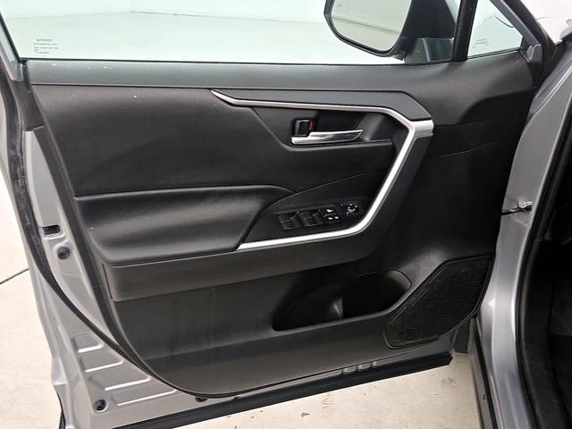 Photo of 2020 Silver Toyota RAV4