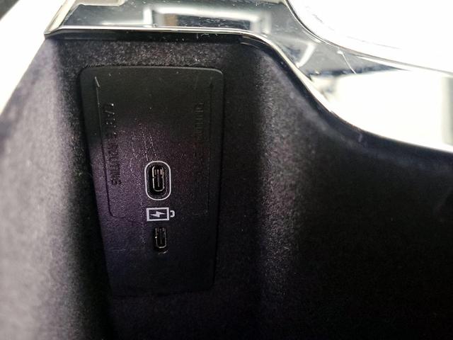 Photo of 2023 White Volvo XC90