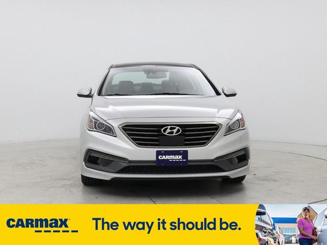 Photo of 2016 Silver Hyundai SONATA