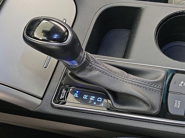 Photo of 2016 Silver Hyundai SONATA