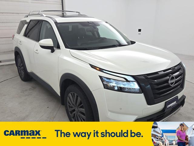 2022 Nissan Pathfinder