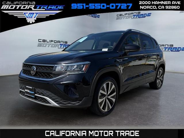 Photo of 2022 Deep Black Pearl Volkswagen Taos
