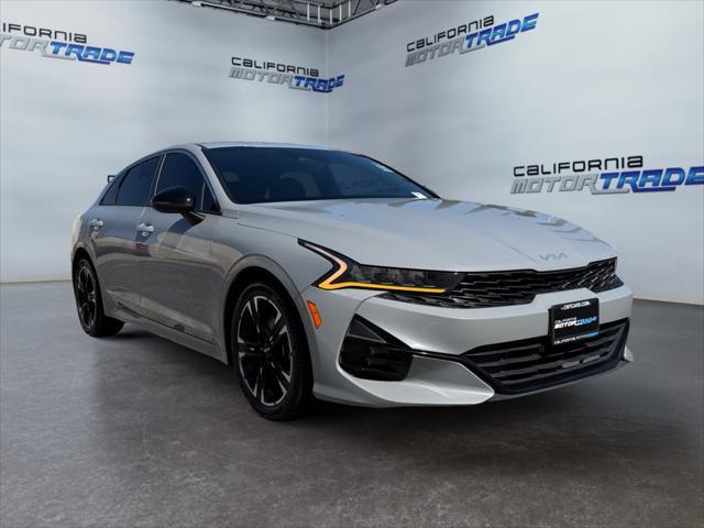 Photo of 2022 Wolf Gray Kia K5