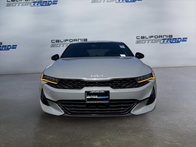 Photo of 2022 Wolf Gray Kia K5