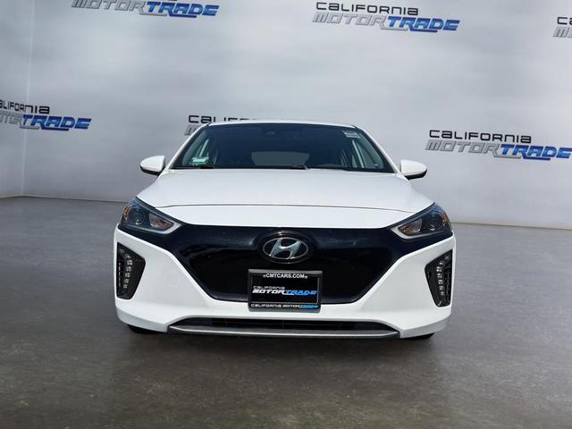 Photo of 2017 Ceramic White Hyundai IONIQ EV