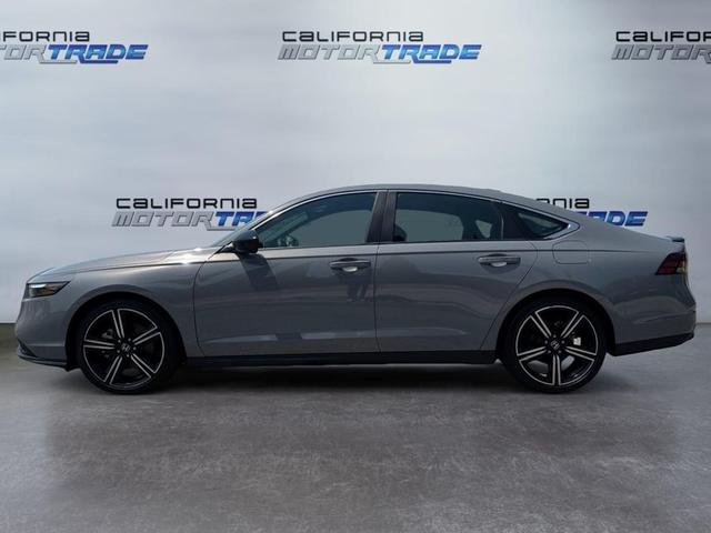 Photo of 2024 Urban Gray Pearl Honda Accord Hybrid