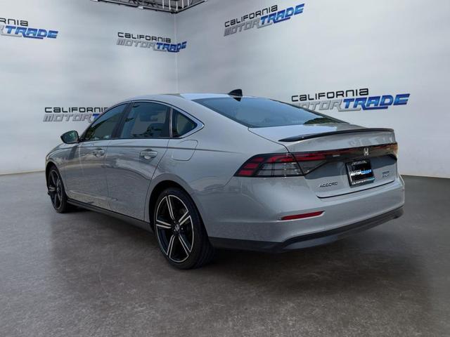 Photo of 2024 Urban Gray Pearl Honda Accord Hybrid