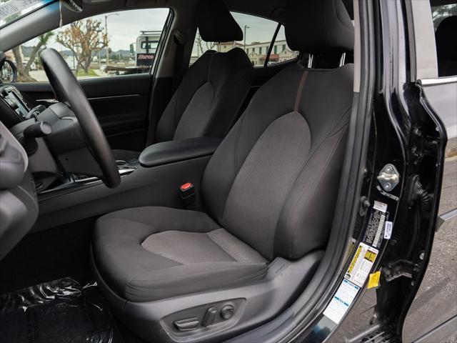 Photo of 2020 Midnight Black Metallic Toyota Camry