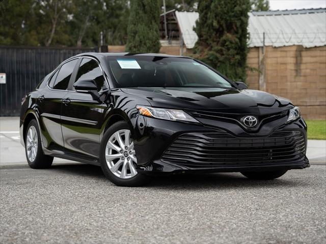 Photo of 2020 Midnight Black Metallic Toyota Camry