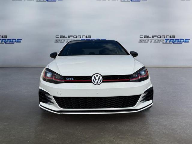 Photo of 2018 Pure White Volkswagen Golf GTI
