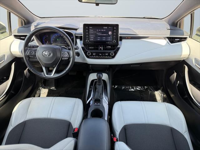 Photo of 2019 Blizzard Pearl Toyota Corolla