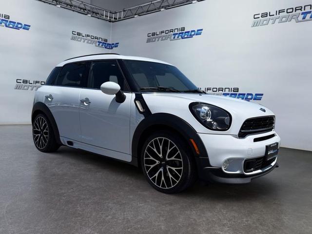 Photo of 2016 Light White MINI Countryman