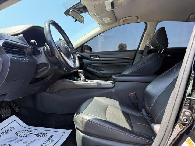Photo of 2020 Super Black Nissan Altima