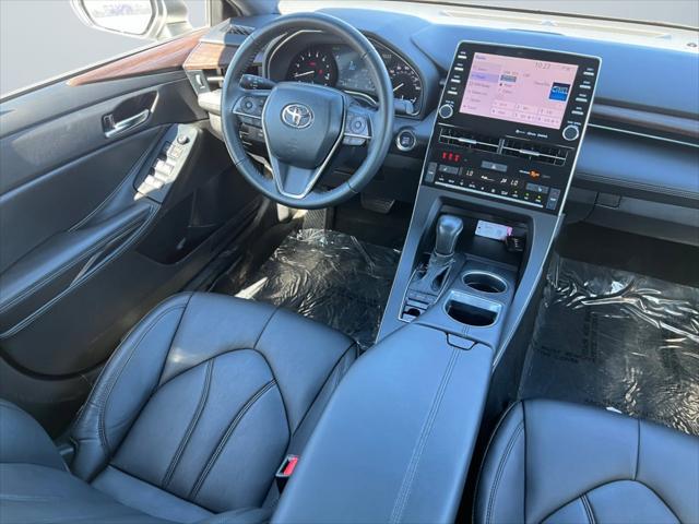 Photo of 2022 Wind Chill Pearl Toyota Avalon