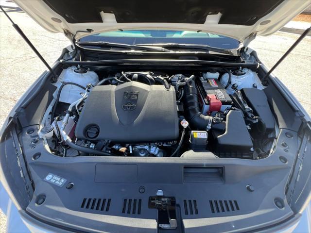 Photo of 2022 Wind Chill Pearl Toyota Avalon