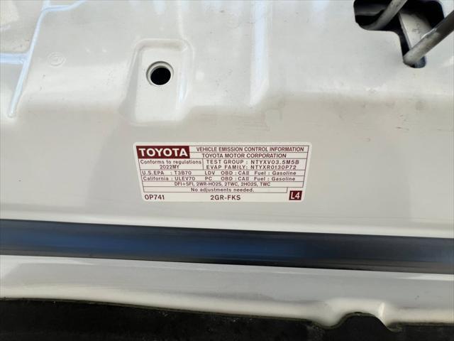 Photo of 2022 Wind Chill Pearl Toyota Avalon